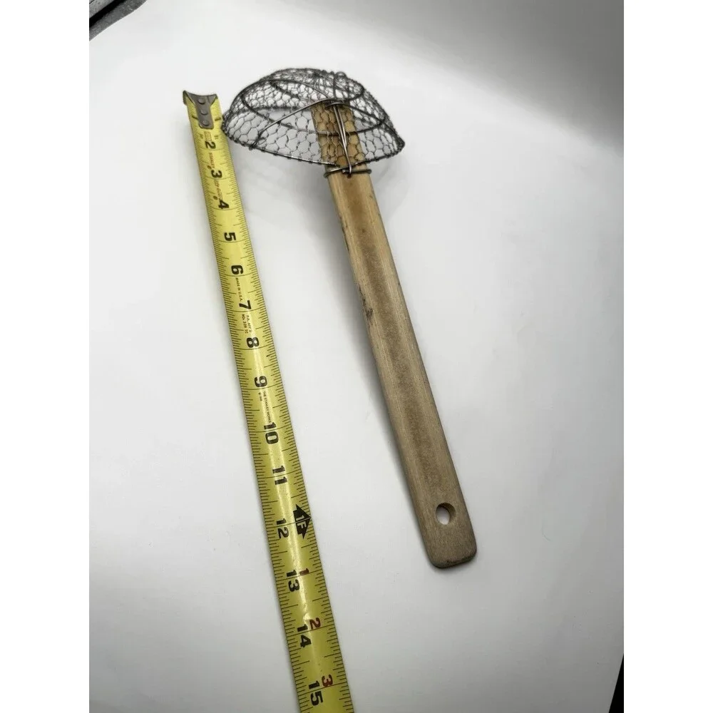 Helens Asian Kitchen wire diameter
